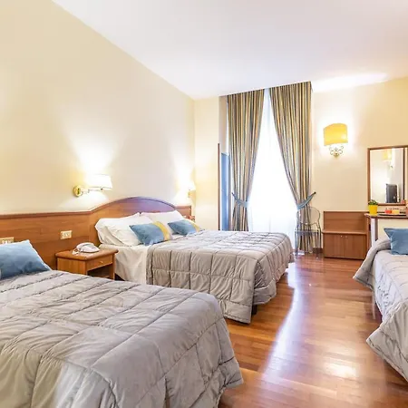 メディチ ホテル